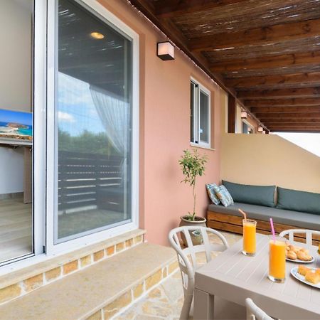 Iliana Apartments فالاسارنا المظهر الخارجي الصورة
